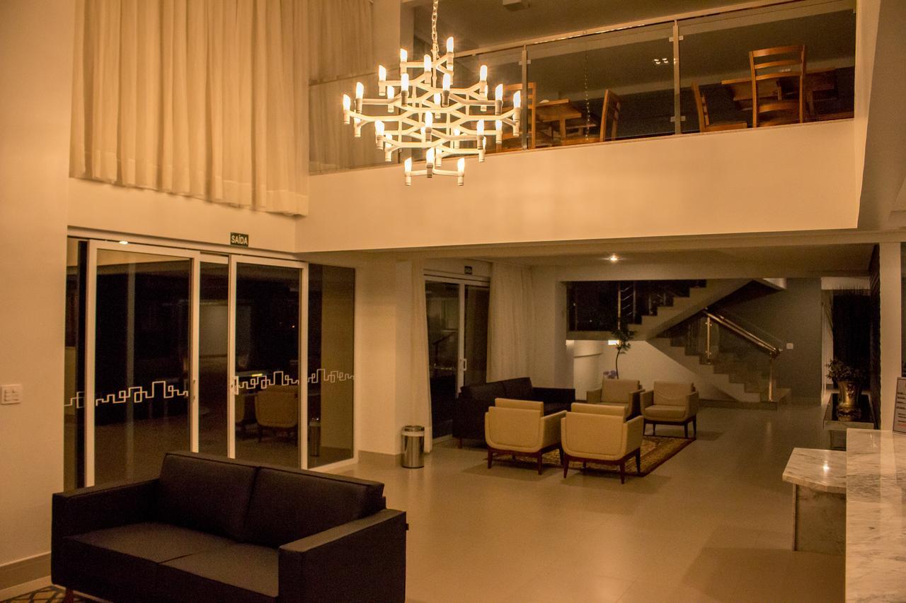 Ity Hotel Cristalina Zewnętrze zdjęcie