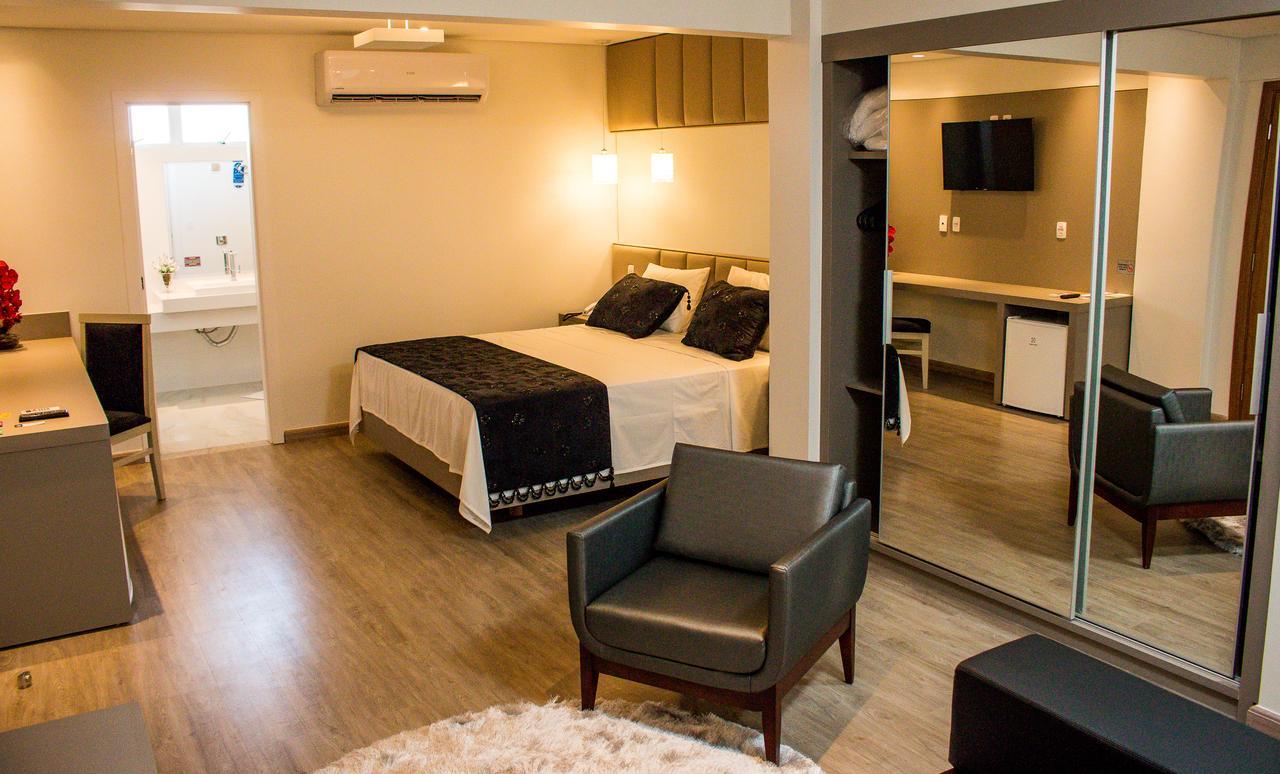 Ity Hotel Cristalina Zewnętrze zdjęcie
